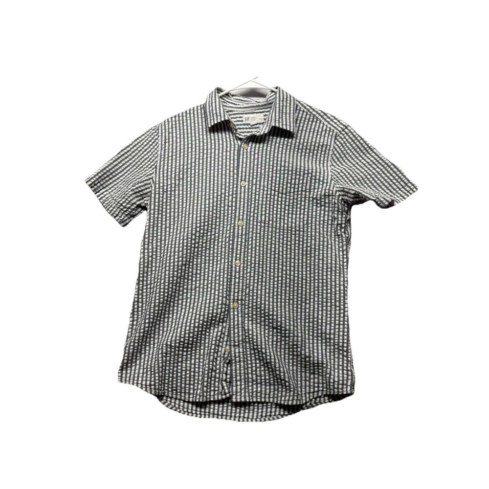GAP Shirt Mens Small White Blue Stripe Seersucker Short Sleeve Button Up Camp